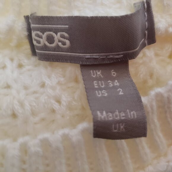 Asos Size 2 XS S Crop Sweater Cream Waffle Knit Stitch Pullover Cropped - Picture 5 of 6